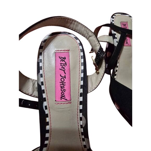 Betsey Johnson Polka Dot Isla Heels - Picture 6 of 6